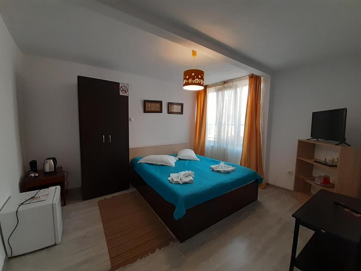 Copou Holding House Apartamento Iasi Exterior foto