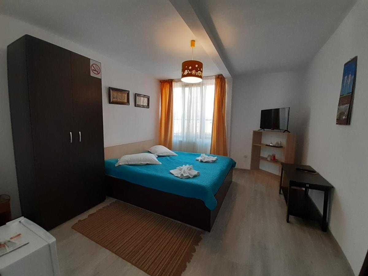 Copou Holding House Apartamento Iasi Exterior foto